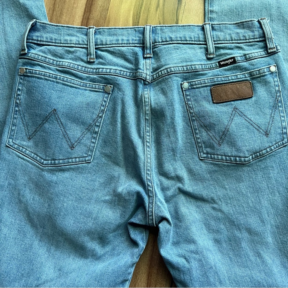 Wrangler Sky Blue Distressed Straight Jeans - Picture 7 of 13